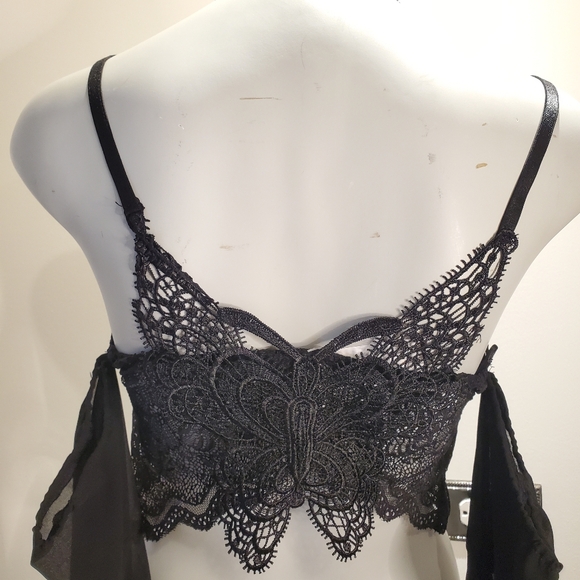Dark Boho Lace & Mesh Open Bell Sleeve Tank w Butterfly Design on Back - Picture 6 of 7